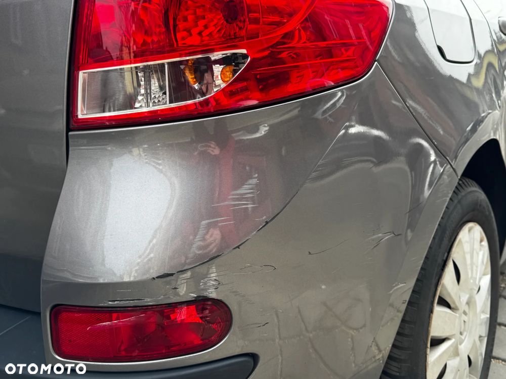 Renault Clio - 15