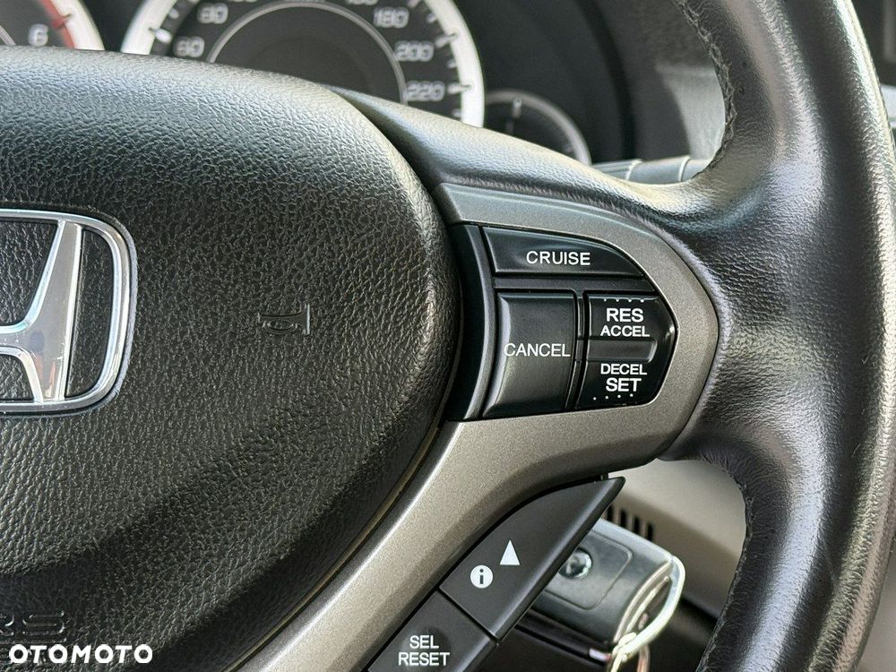 Honda Accord 2.2d Elegance - 11