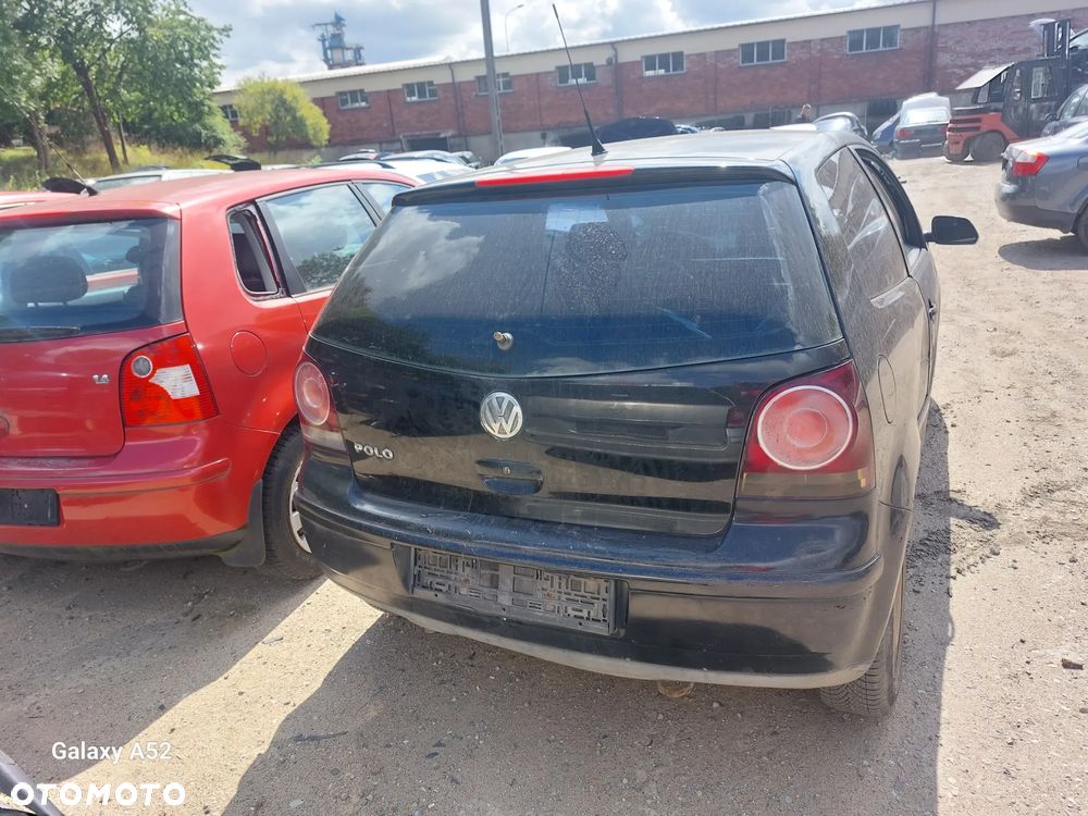 Zderzak VW POLO IV 1,2B 05R. lampy,drzwi,maska,klapa.... - 3