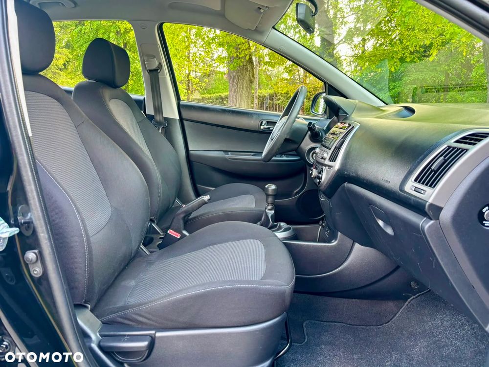 Hyundai i20 1.25 Wersja Jubileuszowa - 29