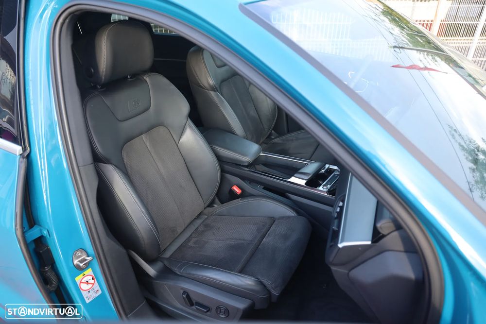 Audi e-tron 55 quattro S line - 4