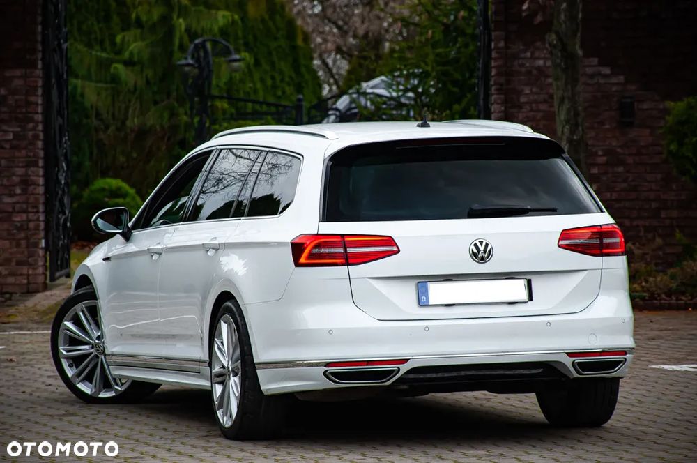 Volkswagen Passat 2.0 TDI SCR 4Motion DDG Highline - 14