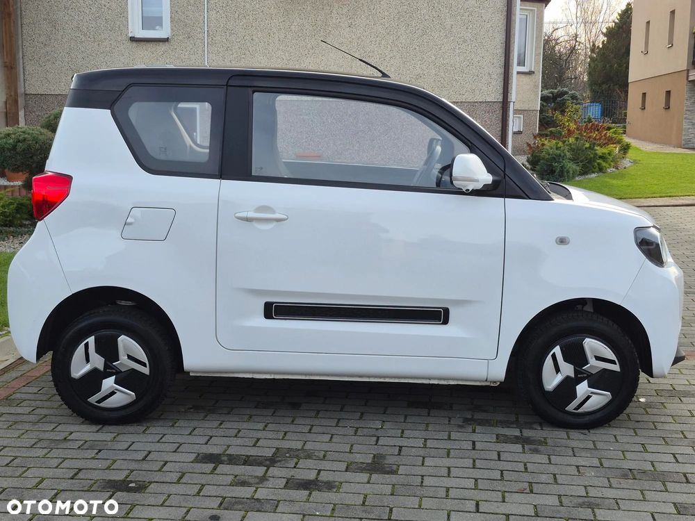 Aixam Crossover - 12