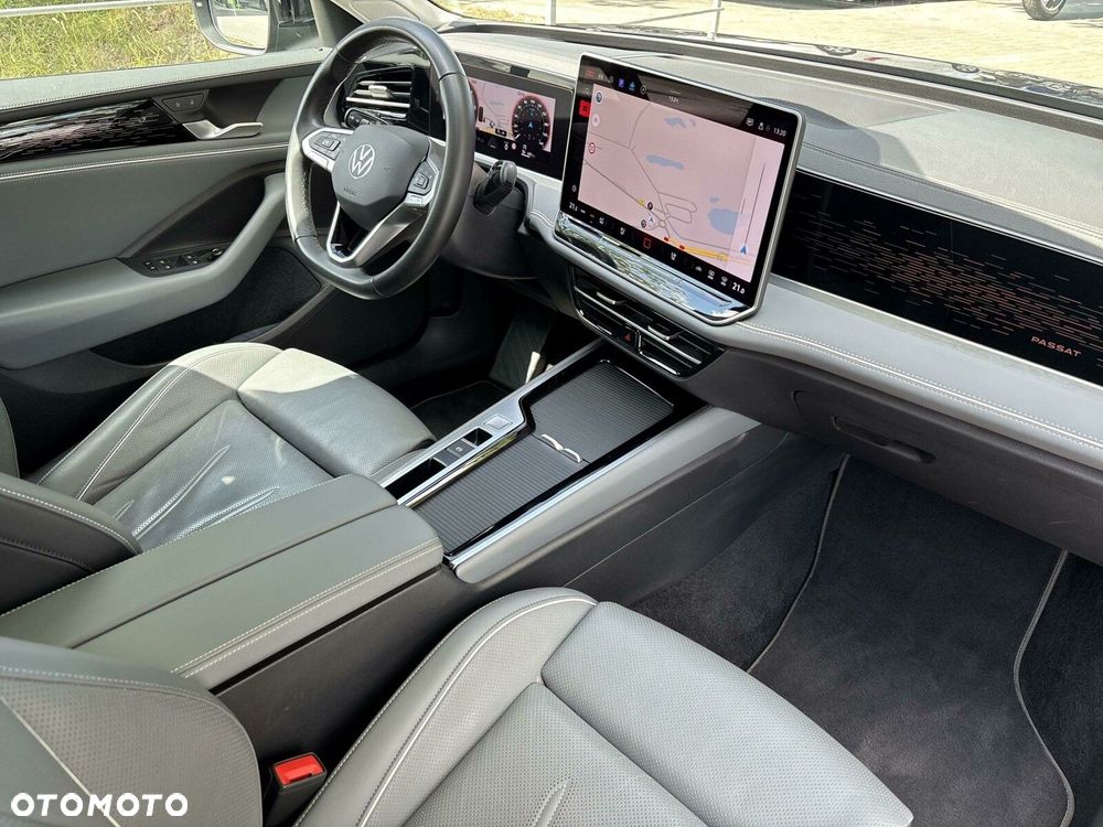Volkswagen Passat 2.0 TDI EVO Elegance DSG - 16