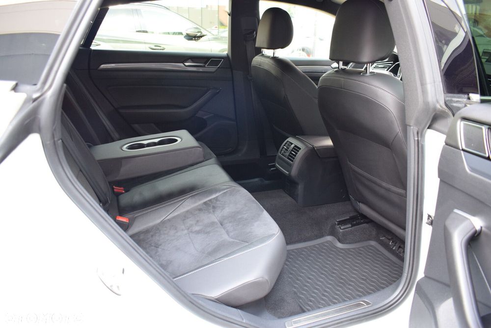 Volkswagen Arteon 2.0 TDI Bi-Turbo SCR 4Mot R-Line DSG - 20