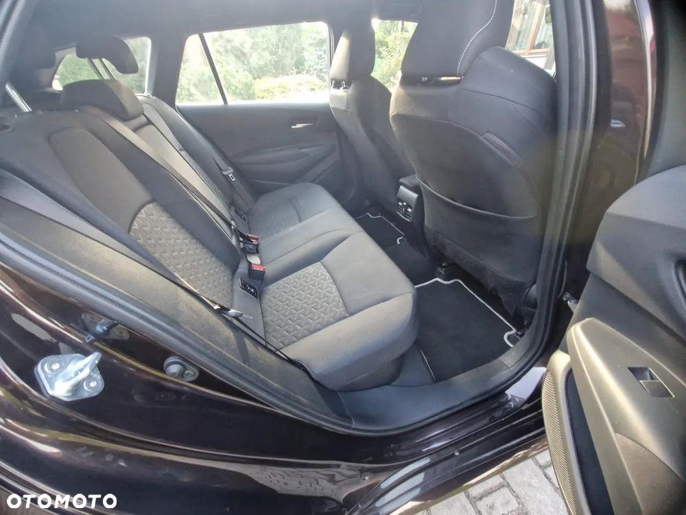 Toyota Corolla 1.8 Hybrid Comfort - 9