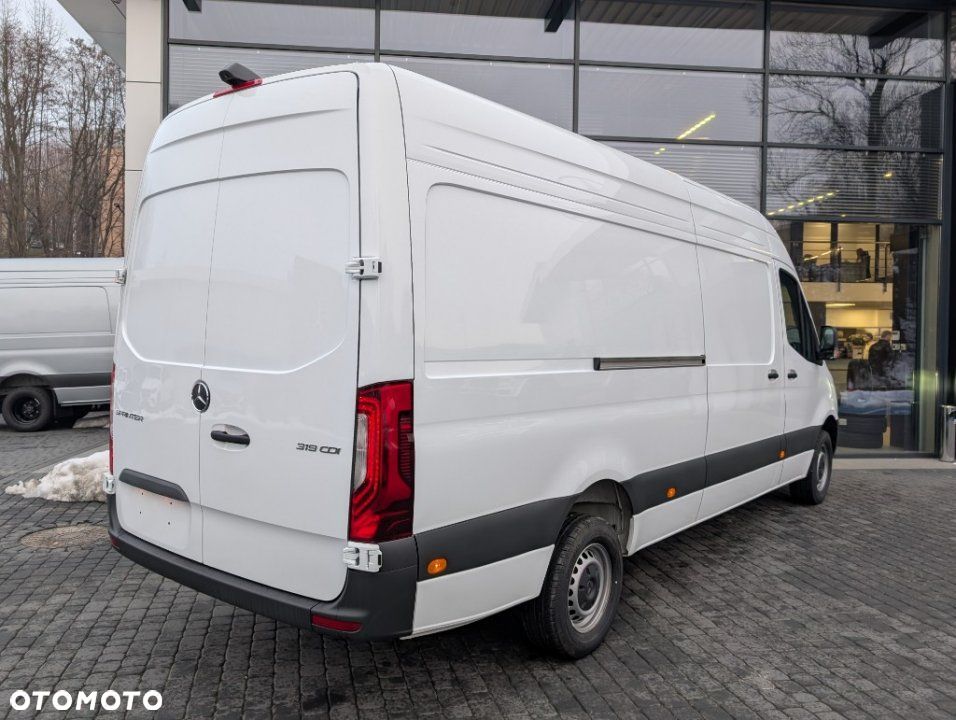 Mercedes-Benz Sprinter - 3