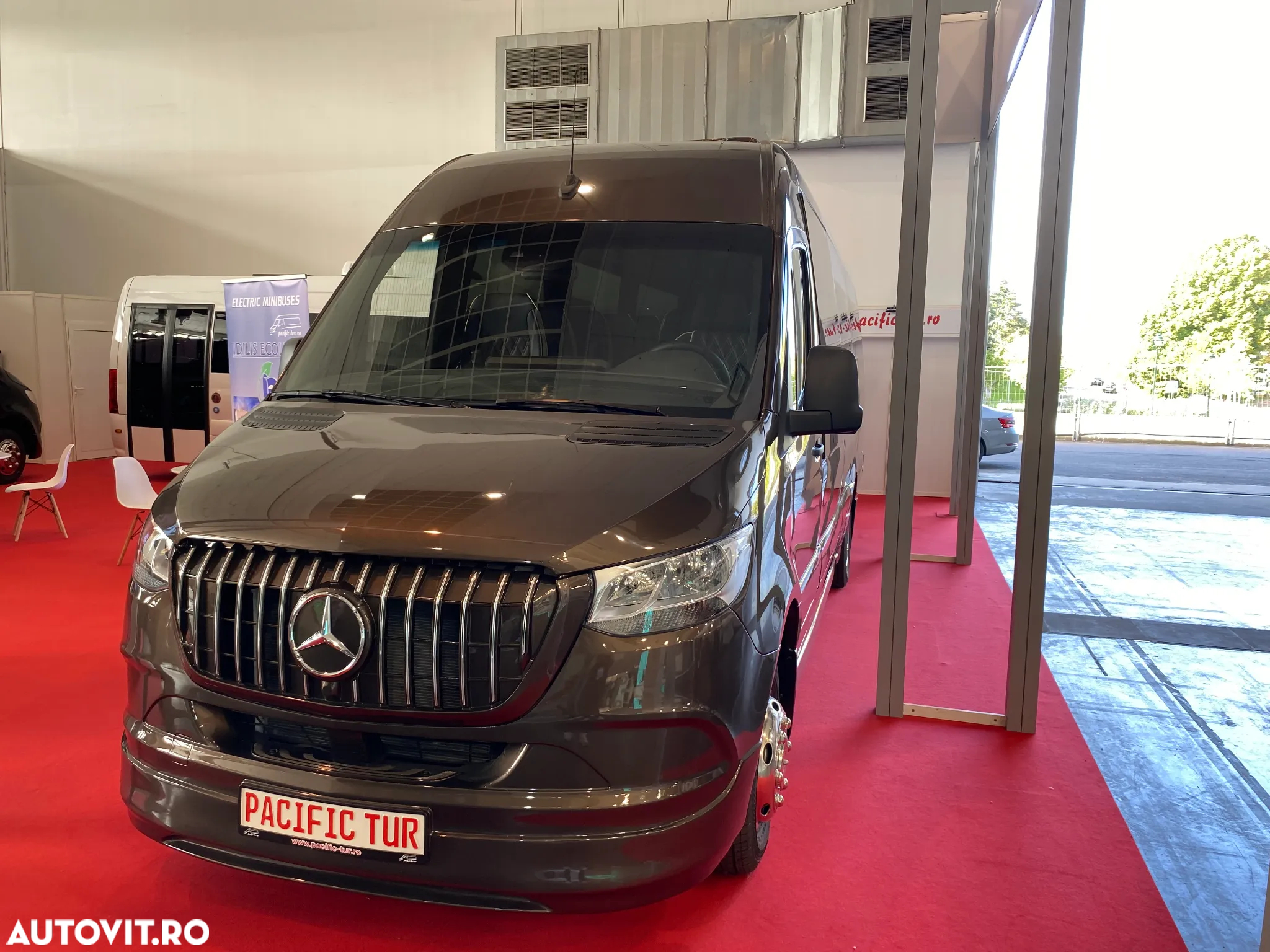 Mercedes-Benz 519 19+1+1 LOCURI vip  *COC* - 10