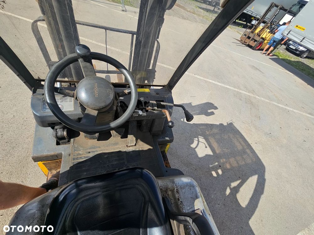Nissan UGD 02A30PO / LPG / UDŻWIG 3000KG / MASZT 3.00M - 12
