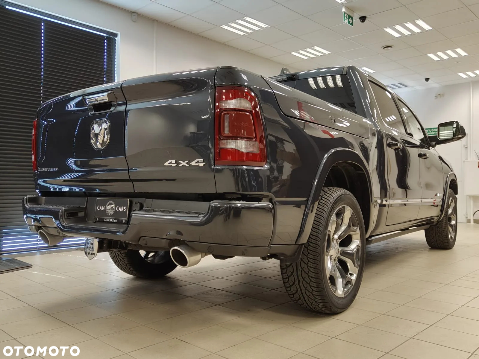 RAM 1500 - 9