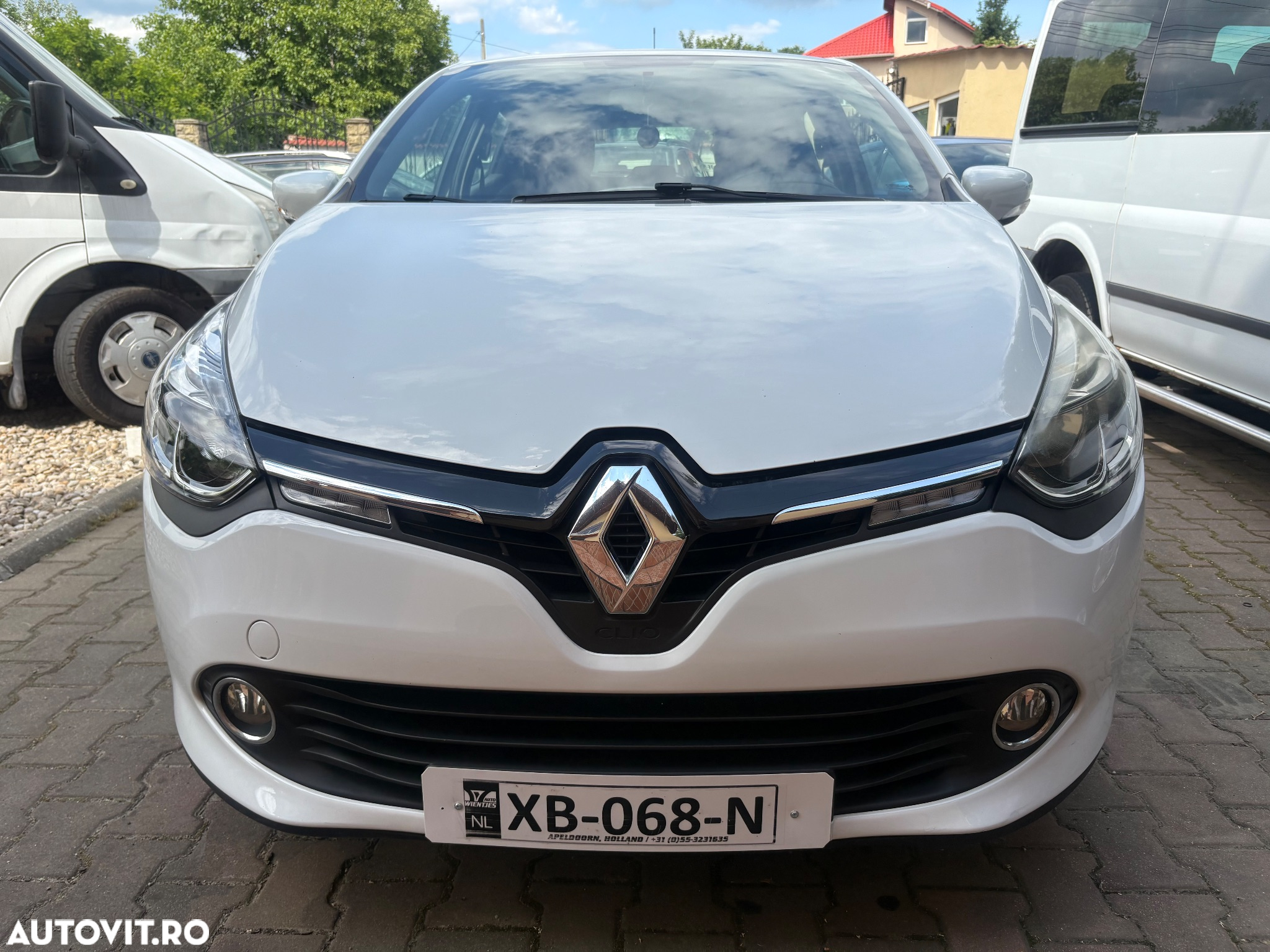 Renault Clio (Energy) TCe 90 Start & Stop INTENS - 12