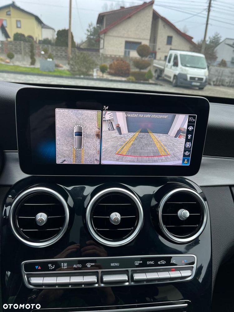 Mercedes-Benz Klasa C 220 d 9G-TRONIC - 17