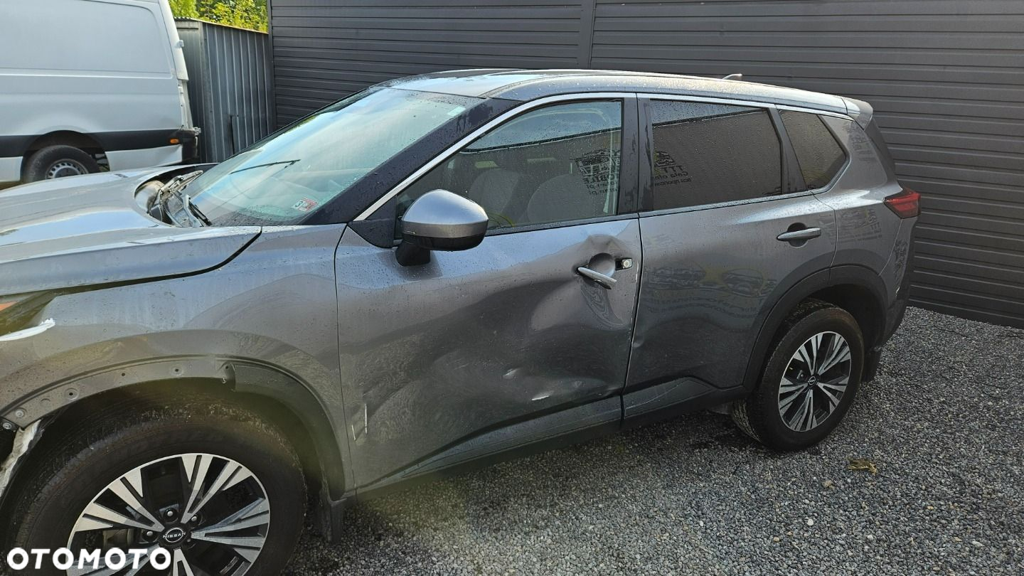 Nissan Rogue - 2