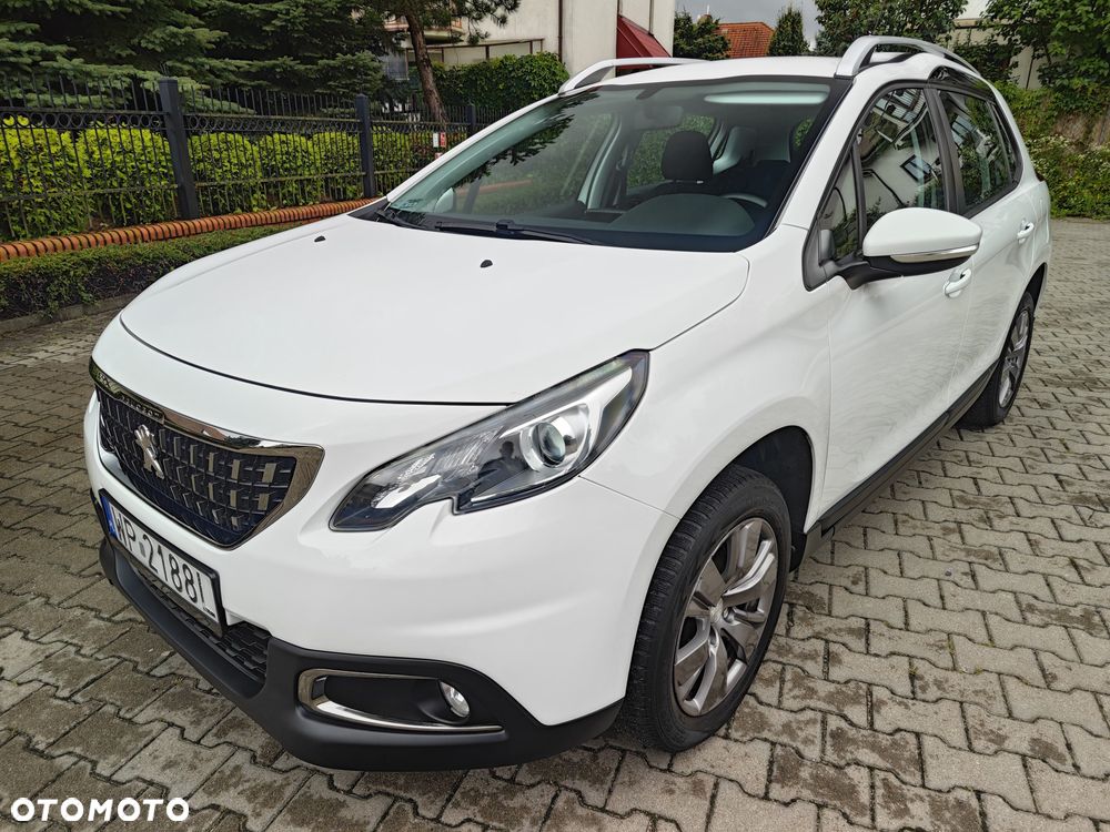 Peugeot 2008 1.2 Pure Tech Active S&S - 6