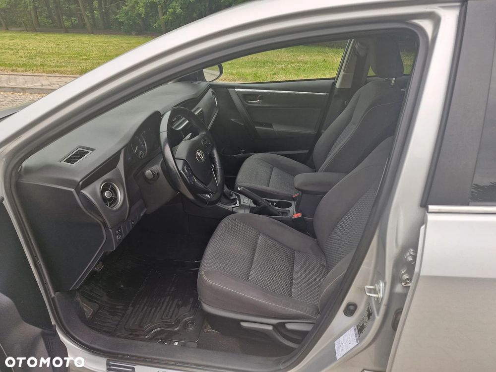 Toyota Corolla 1.6 Prestige - 8