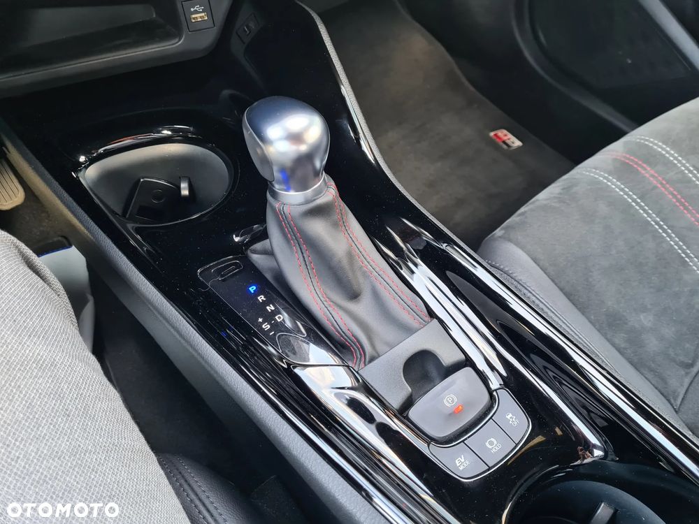 Toyota C-HR 2.0 Hybrid GR Sport - 23