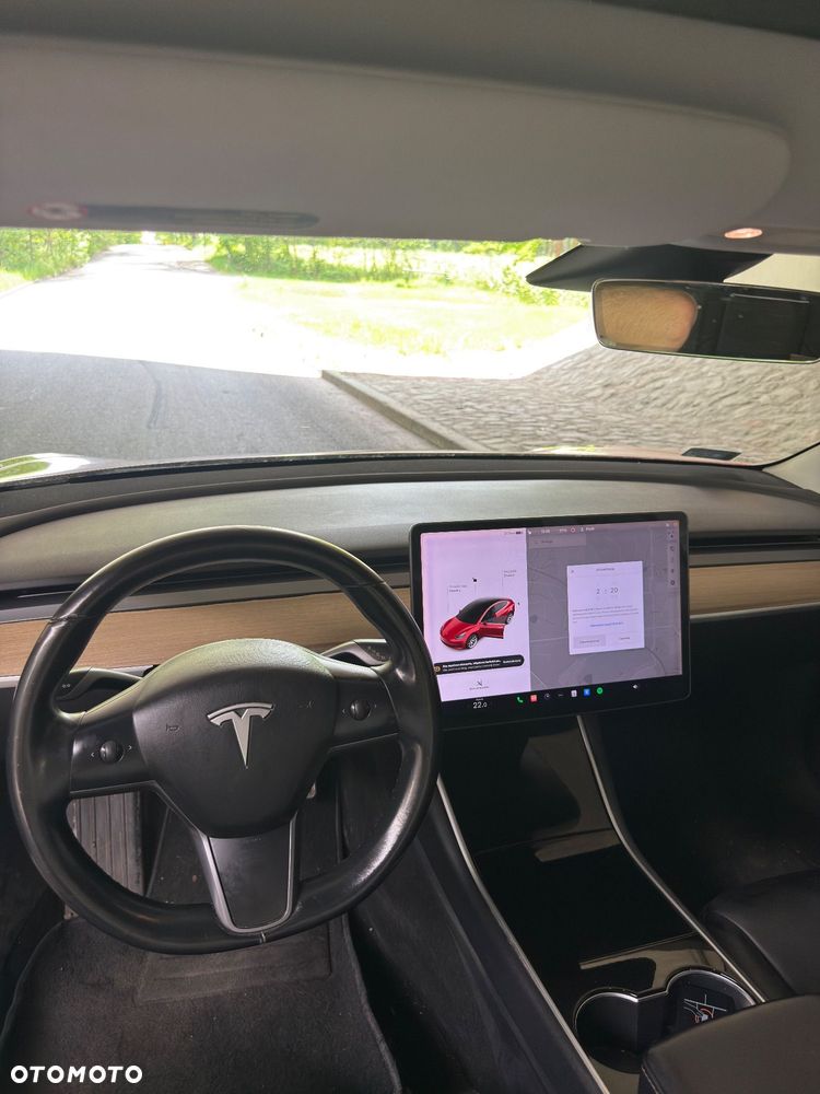 Tesla Model 3 - 18