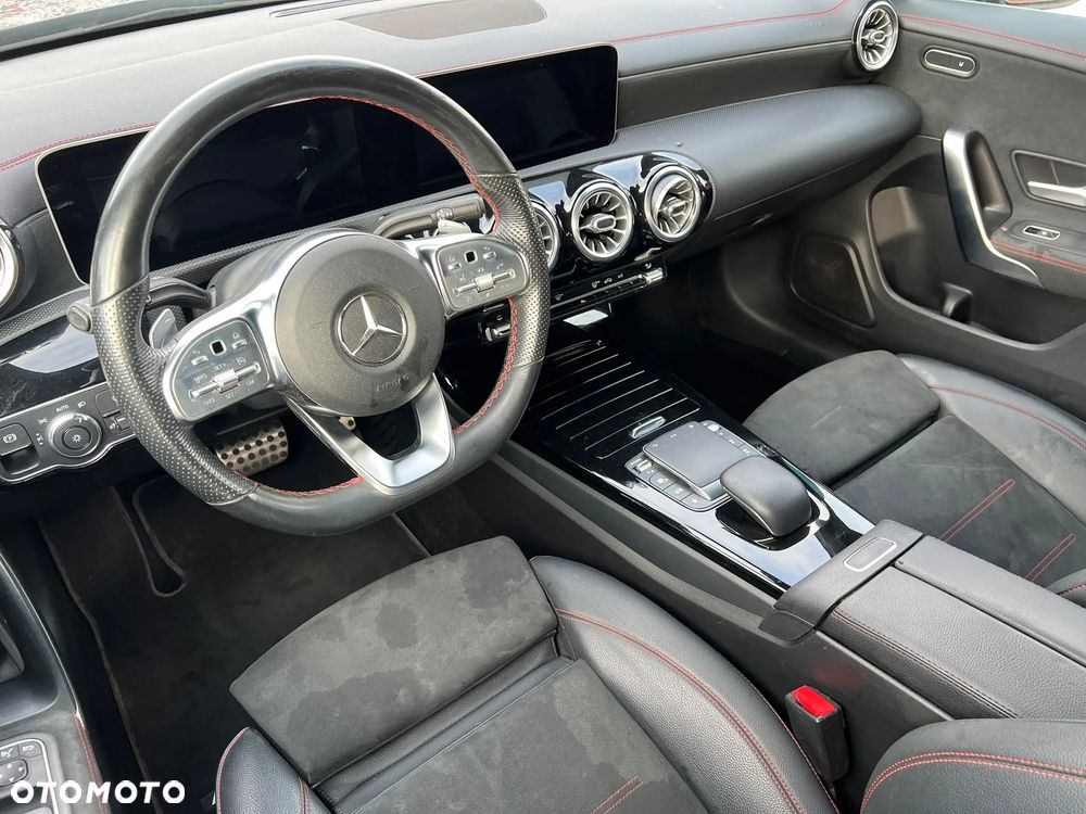 Mercedes-Benz CLA 250 AMG Line 7G-DCT - 15