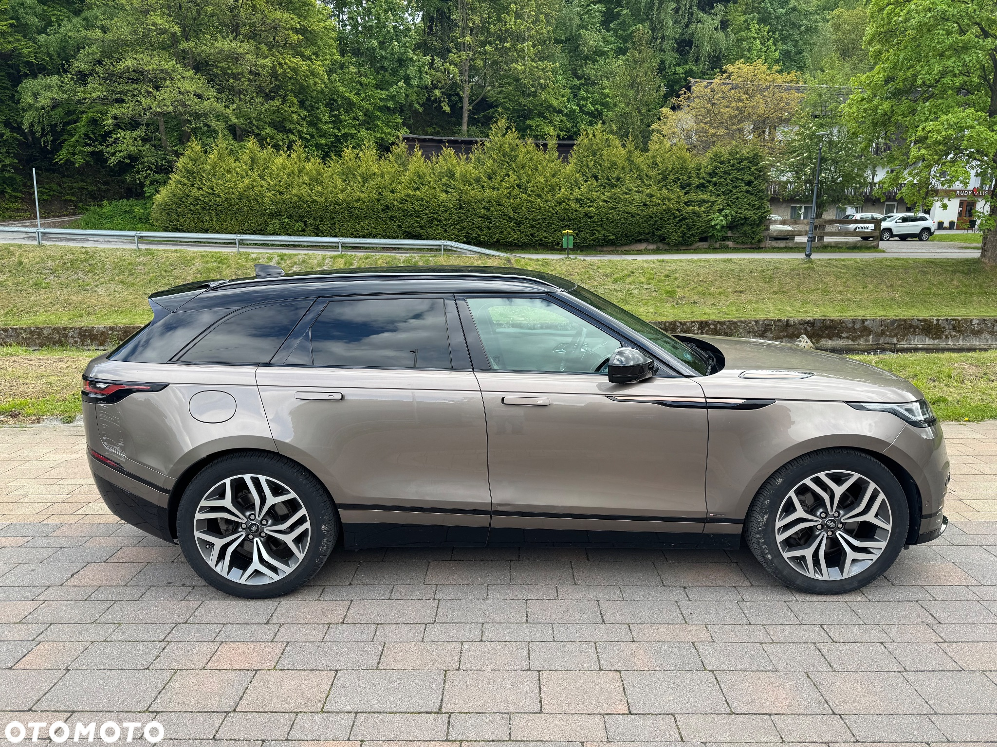 Land Rover Range Rover Velar D300 Dynamic HSE - 7