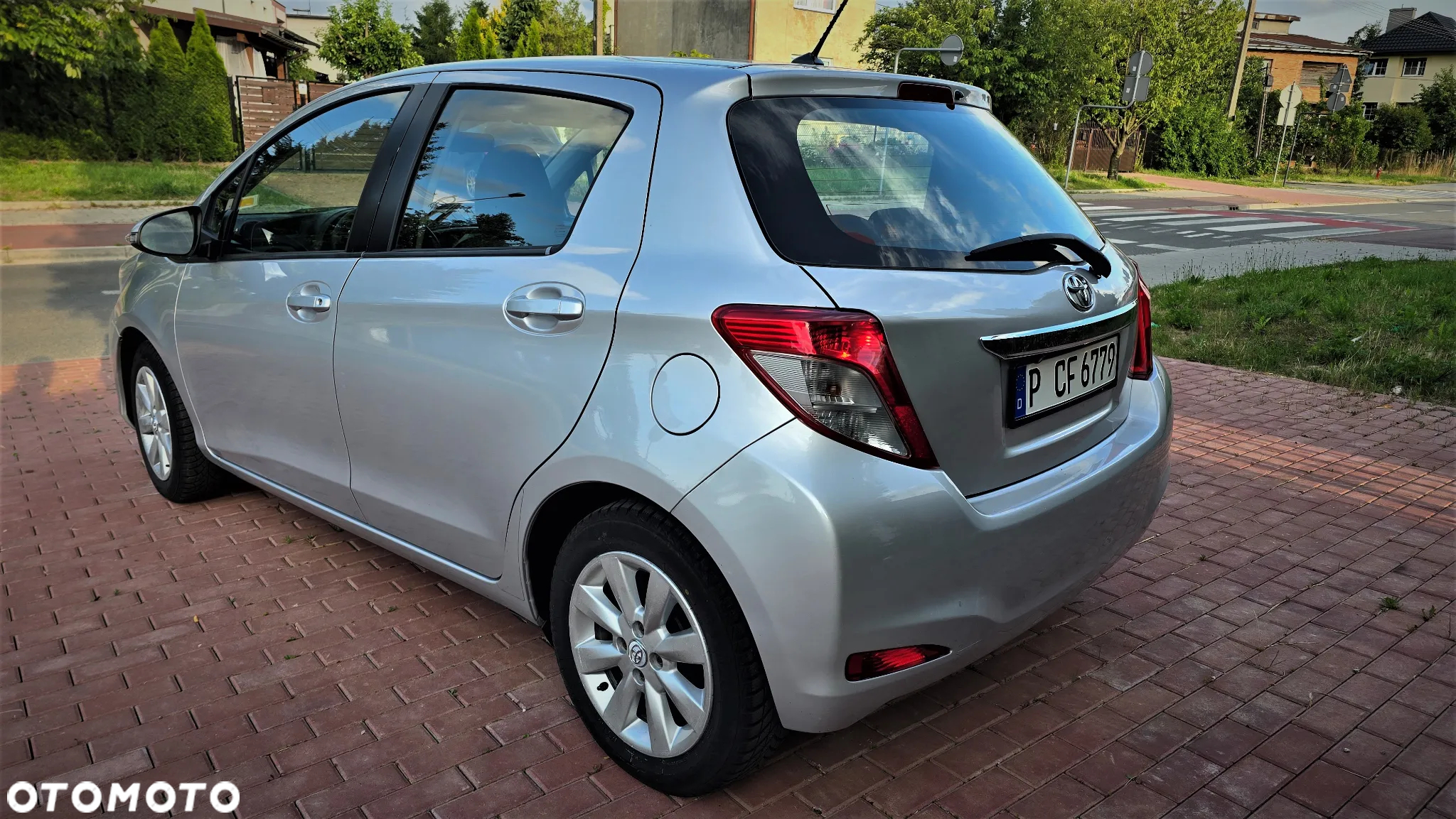Toyota Yaris 1.0 VVT-i Luna - 10