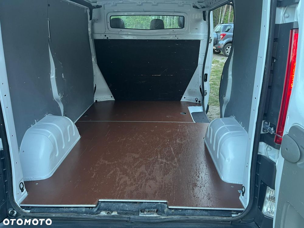 Opel Vivaro - 11