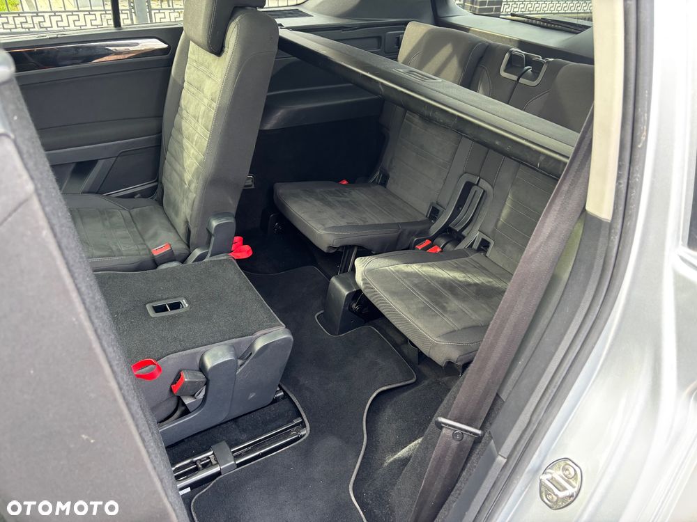 Volkswagen Touran 2.0 TDI SCR DSG Comfortline - 16