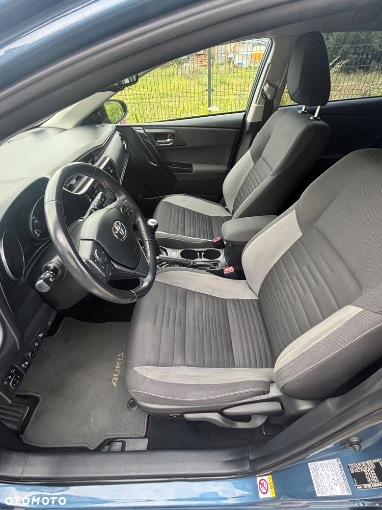 Toyota Auris 1.6 Premium - 13