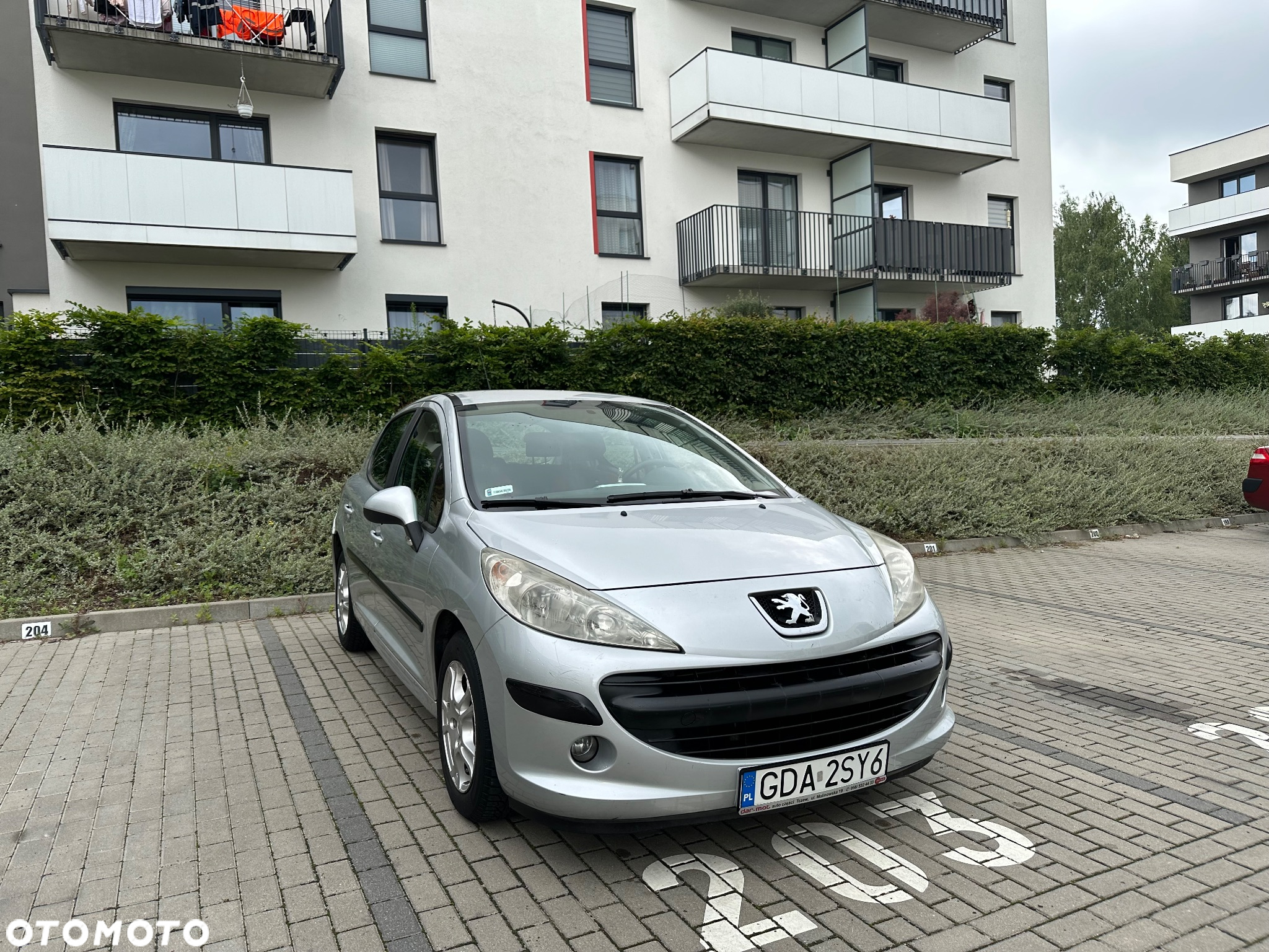 Peugeot 207 1.4 16V Trendy - 4