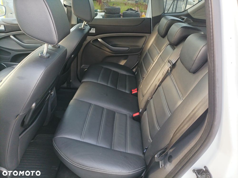Ford Kuga 2.0 TDCi 4x4 Titanium - 23