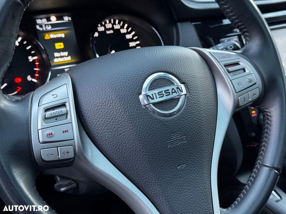 Nissan Qashqai 1.6 DCI TEKNA - 11