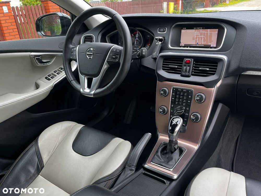 Volvo V40 Cross Country D3 Drive-E SCR Summum - 6