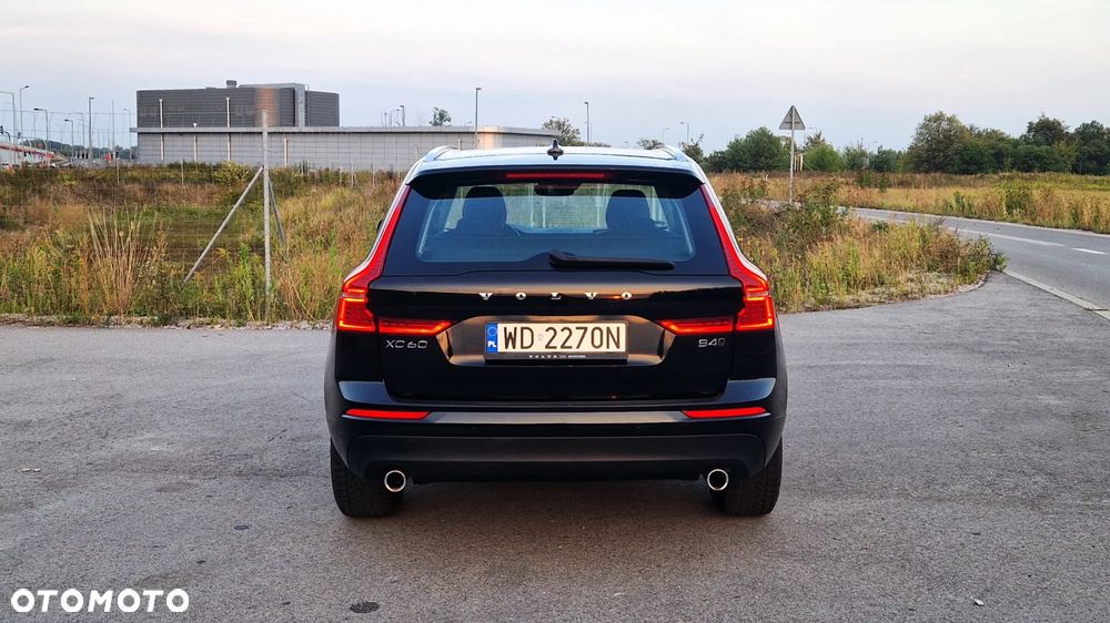 Volvo XC 60 D4 AWD Momentum - 7