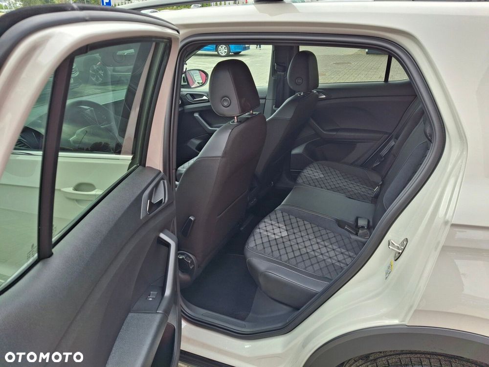 Volkswagen T-Cross 1.0 TSI R-Line Plus DSG - 13