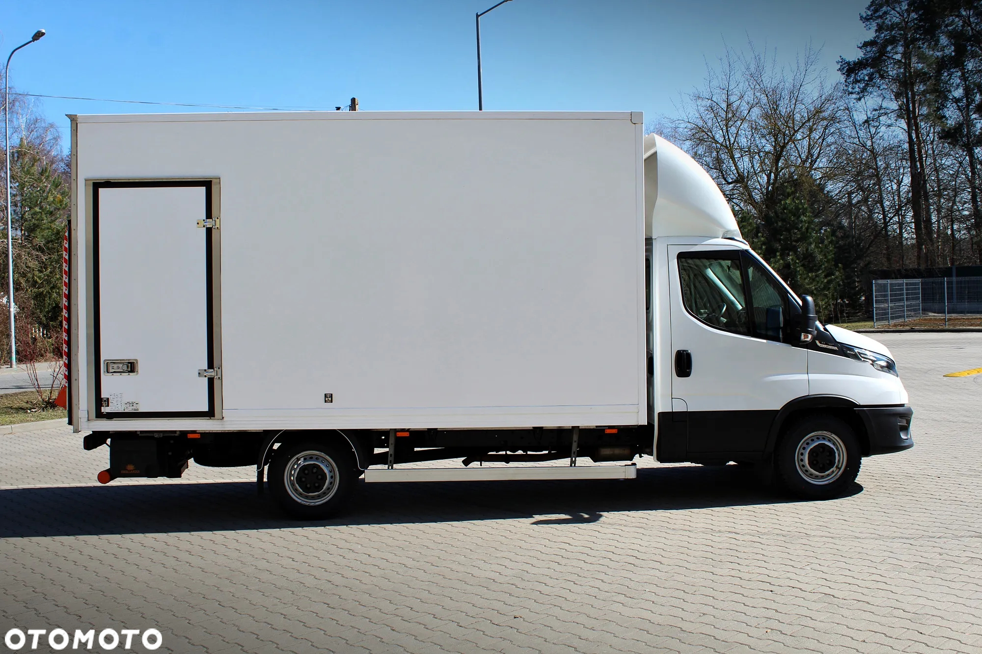 Iveco Daily 35S18 kontener 9eu palet + winda Dhollandia750kg - 6