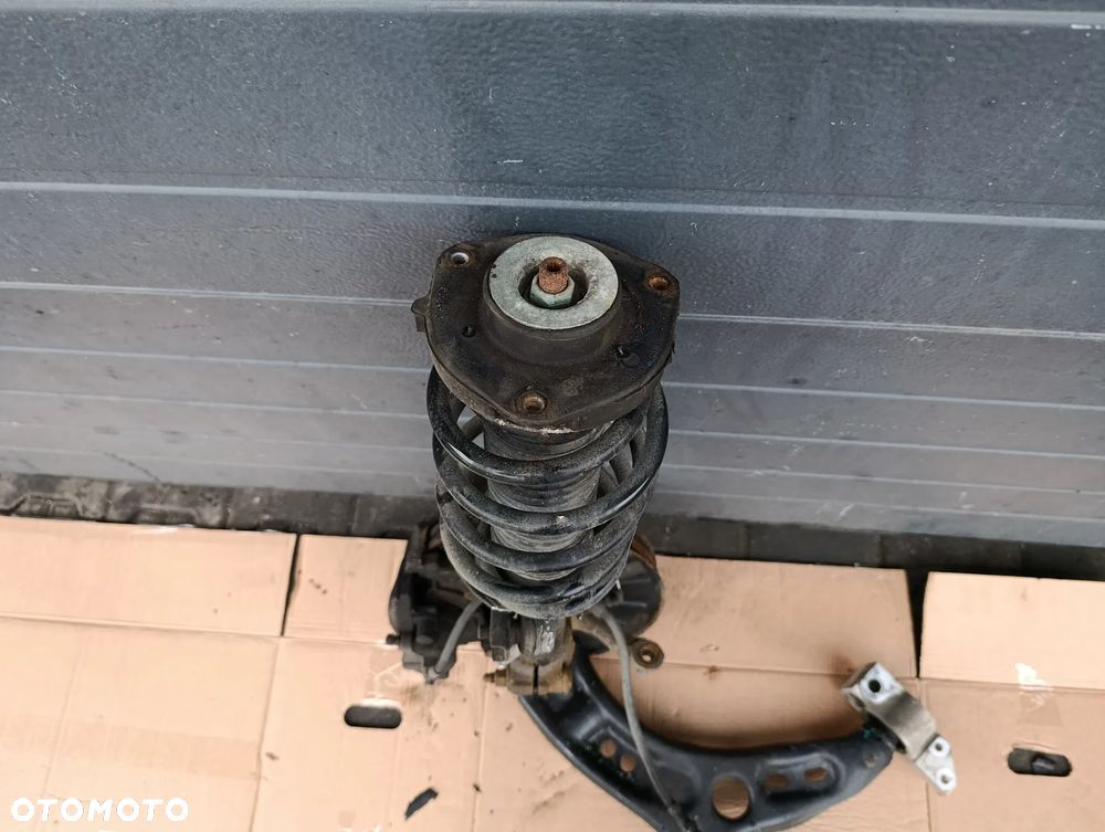 VW TOURAN 1T 2.0 TDI ZWROTNICA PRAWA PRZÓD PRZEDNIA WAHACZ - 5