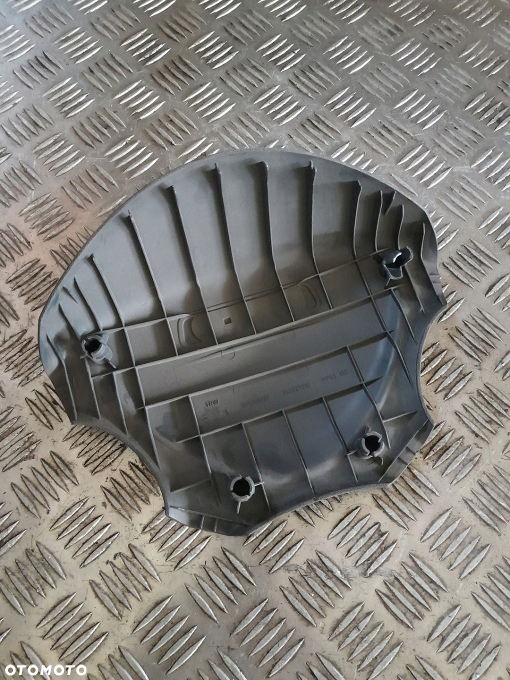 ZAŚLEPKA KIEROWNICY PODUSZKI AIR BAG IVECO DAILY III 06-14 - 2