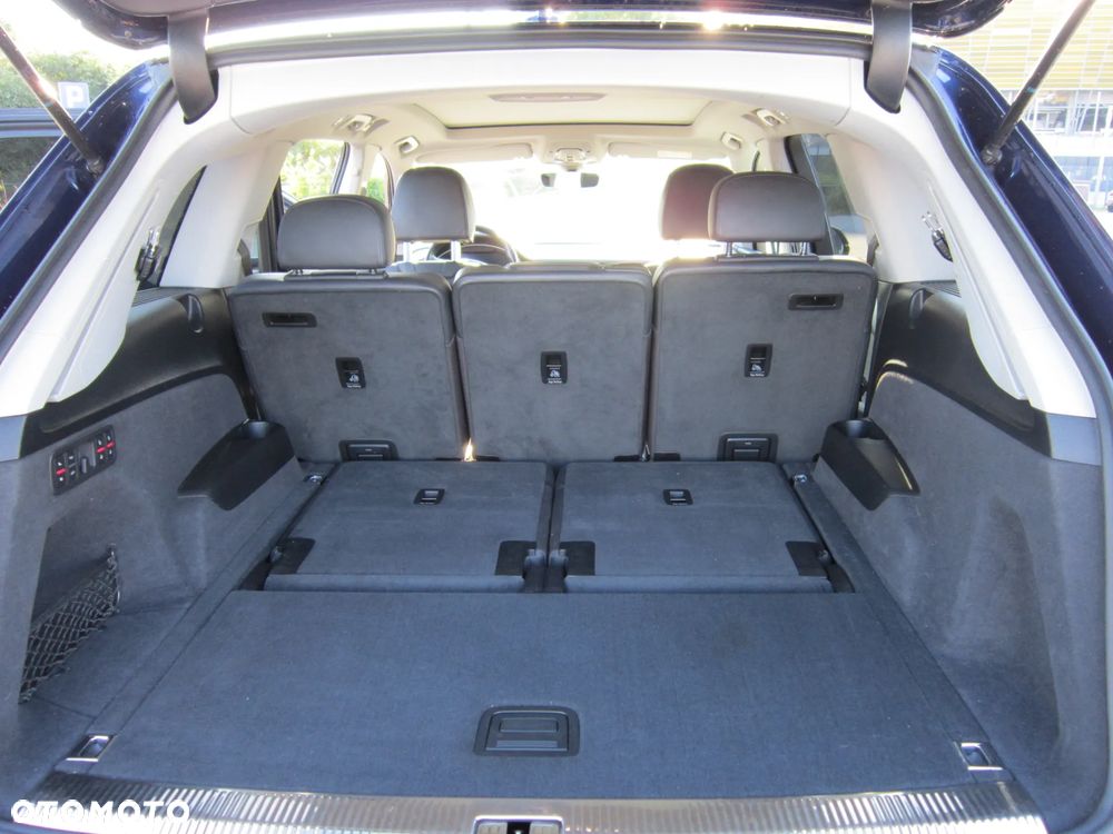 Audi Q7 - 11