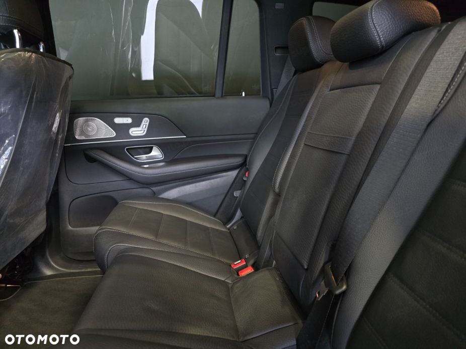 Mercedes-Benz GLS - 14