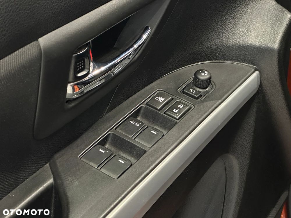 Suzuki SX4 ver-1-0-t-premium - 16