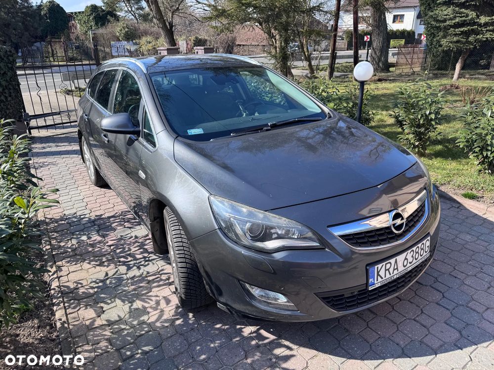 Opel Astra 1.7 CDTI Cosmo - 1