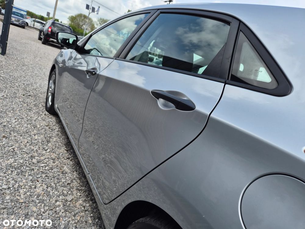 Hyundai i30 1.4 Comfort - 25