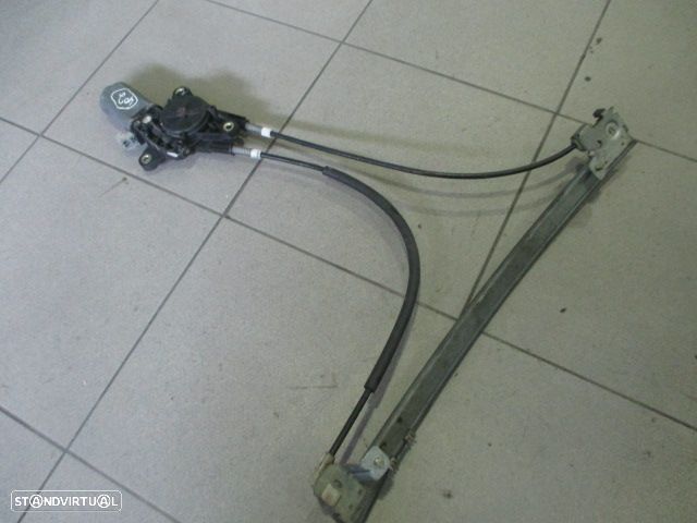 Elevador Com Motor ELEVCM402 PEUGEOT 106 1993 3P DRT - 3