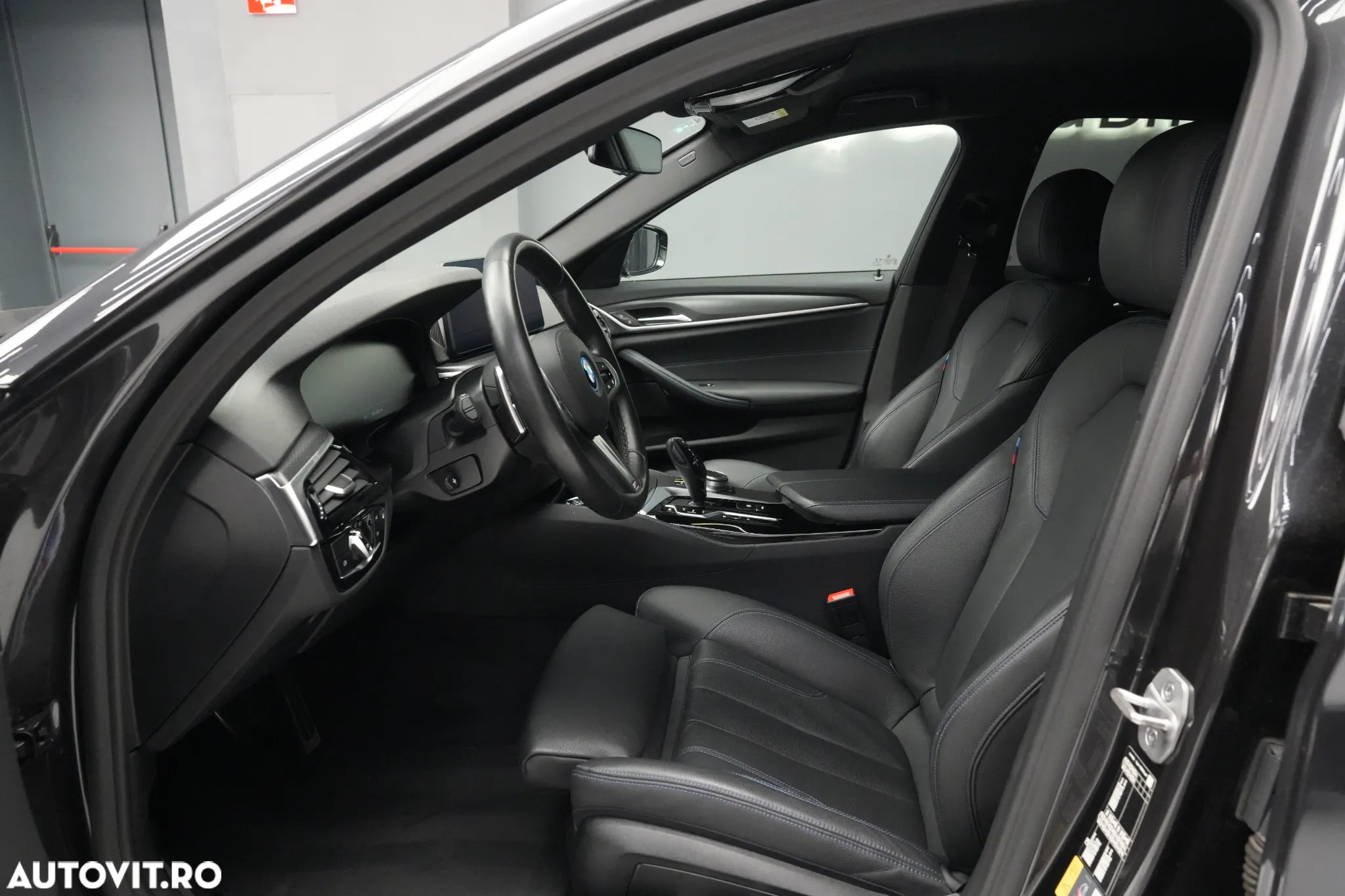 BMW Seria 5 545e xDrive AT PHEV - 11