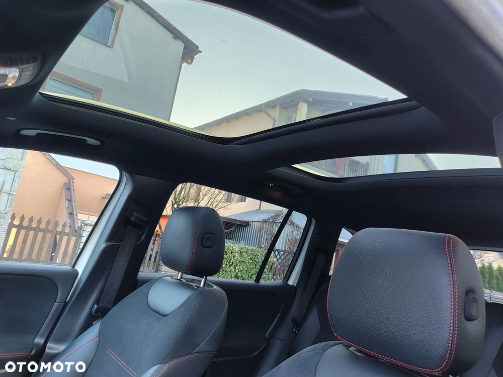 Mercedes-Benz EQB 300 4Matic AMG Line - 24