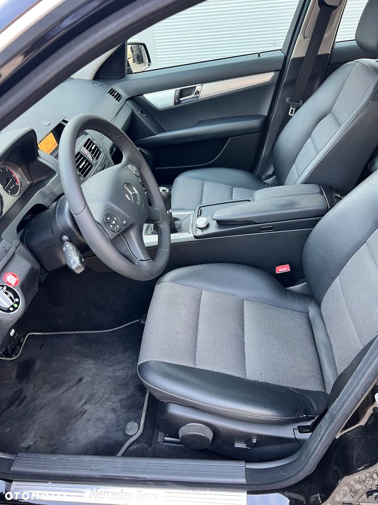 Mercedes-Benz Klasa C 220 CDI Avantgarde Edition - 10