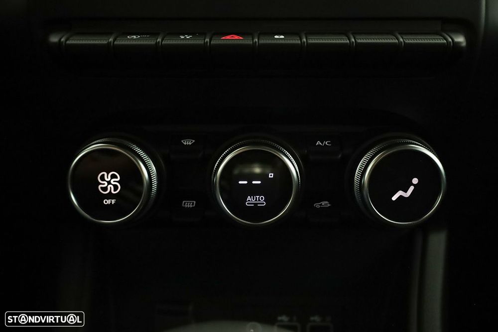 Renault Captur 1.0 TCe Techno Bi-Fuel - 13