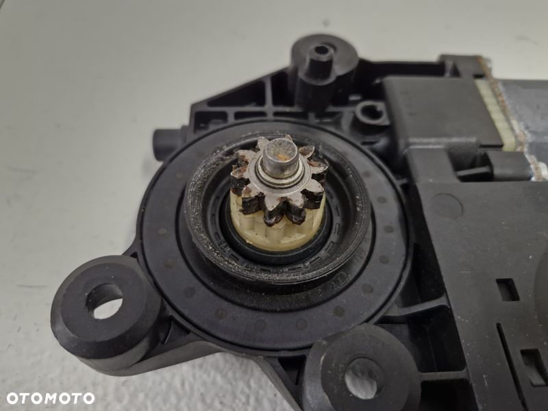 RENAULT MEGANE 3 III SILNICZEK SZYBY LEWY PRZÓD PRZEDNI EU 807315510R - 2