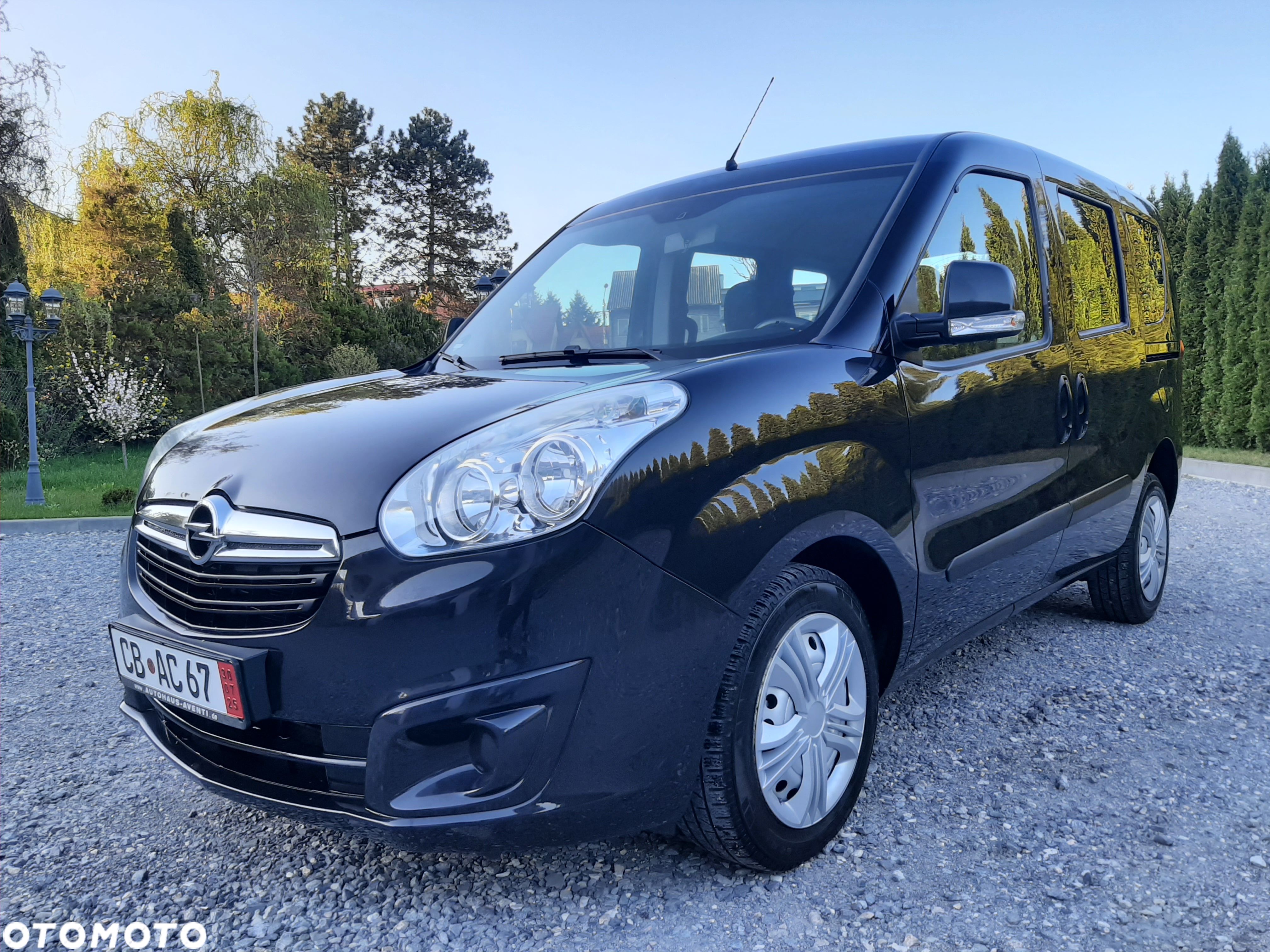 Opel Combo Tour 1.4 Cosmo - 1