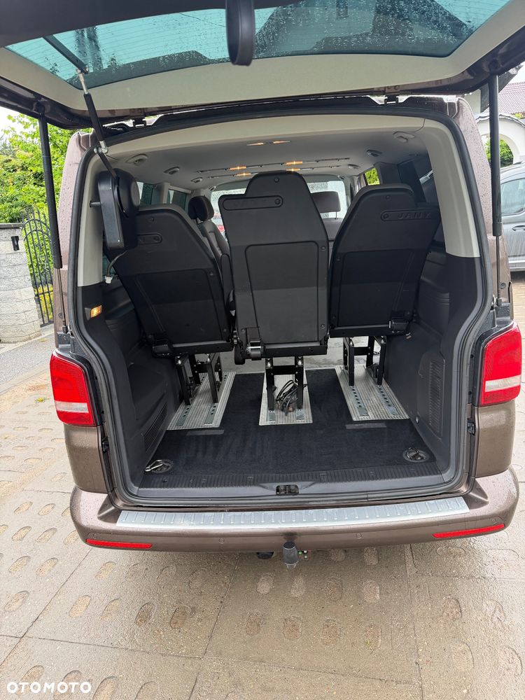 Volkswagen Caravelle - 10
