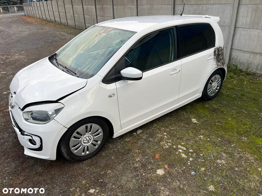 Volkswagen up! (BlueMotion Technology) move - 3